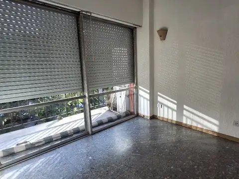 Departamento en Venta en Olivos Vias/Rio, USD 87.000