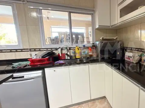 Casa en Venta en General Fernández Oro, USD 209.000