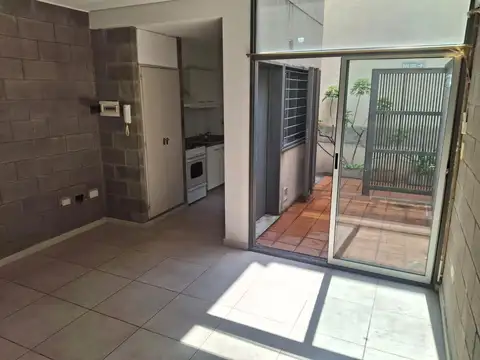 PH | 2 AMB | ALQUILER EN URQUIZA | CON PATIO