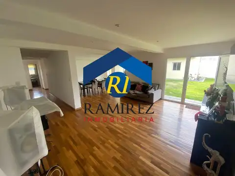CASA EN VENTA - SANTA CRUZ - RIO GALLEGOS - JUAN MANUEL DE ROSAS Nº347