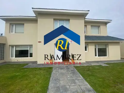 CASA EN VENTA - SANTA CRUZ - RIO GALLEGOS - JUAN MANUEL DE ROSAS Nº347