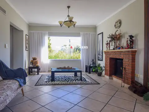 Espectacular Casa 4 ambientes en Venta en Boca Raton