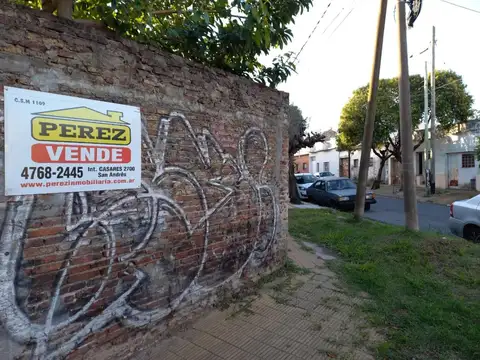 Int. Casares 2400
