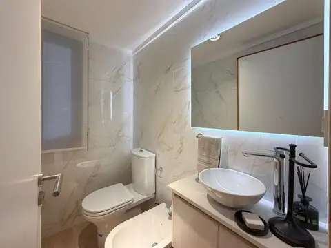 Departamento 4 ambientes con 3 baños