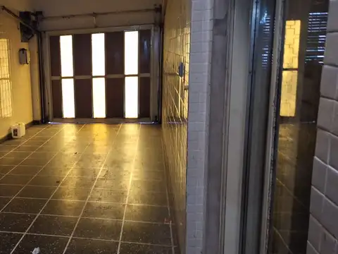 Depto Tipo Casa en Alquiler de 5 ambientes
