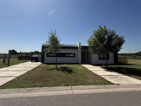Casa en venta a Estrenar, san sebastian