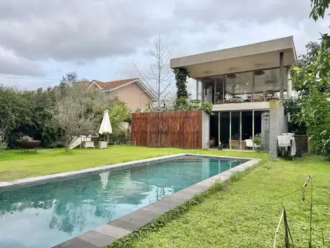 Impactante casa en alquiler con muebles en el B° El Abra, Don Torcuato, Tigre.