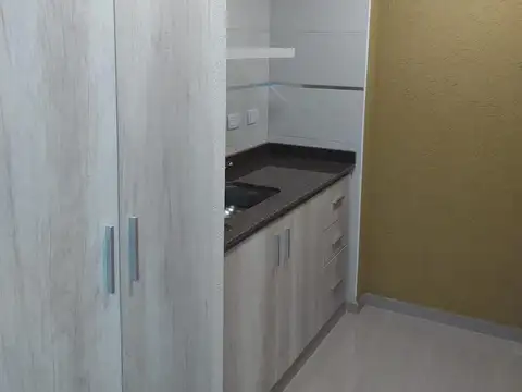 Oficina Monoambiente con 4 baños