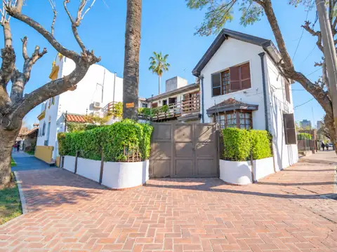 Depto Tipo Casa en Venta de 5 ambientes