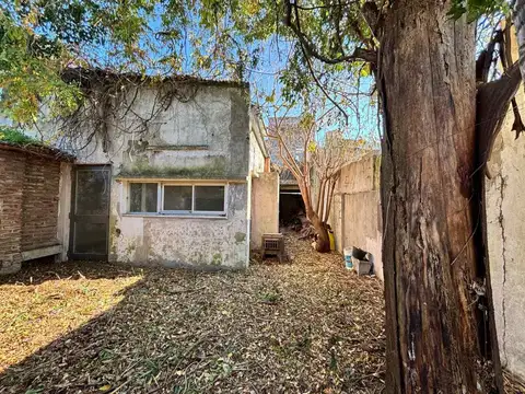 CASA A RECICLAR EN VENTA LA PLATA