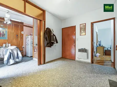 Casa 6 ambientes con 4 baños