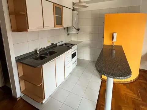 Depto Tipo Casa 2 ambientes con 1 baño