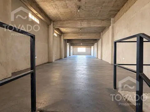 Galpon en Alquiler 25  mts Fondo