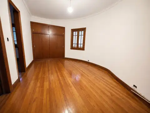 Avenida Eva Perón 1200