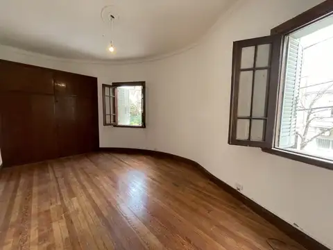 Local en Alquiler en Parque Chacabuco, $ 4.000.000