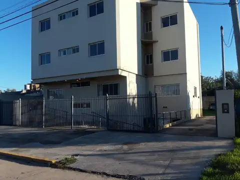 calle Rastreador Fournier   al 3100