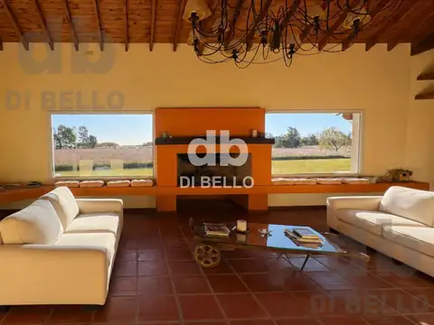Casa en Estancia Benquerencia