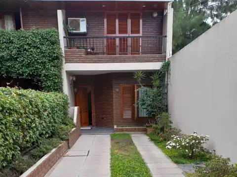 CASA AL FRENTE PH 4 AMB EN ADROGUE