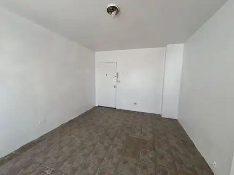 Avenida General Paz 10600 , Piso 1