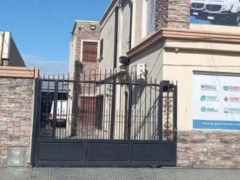 Oficina en Venta con 10 cocheras