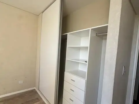 Departamento en Alquiler con 1 cocheras