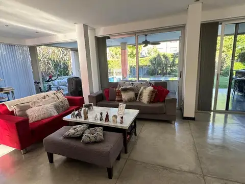 Casa en Venta al Este