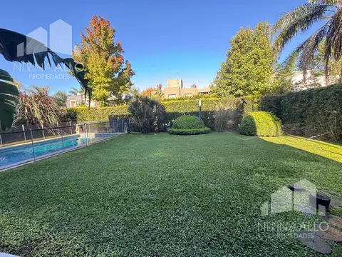 Casa en Venta de 4 dormitorios