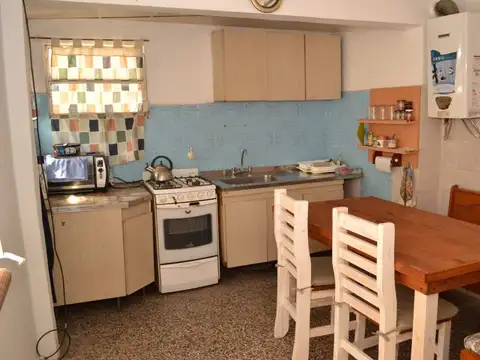 Depto Tipo Casa en Venta 50 años