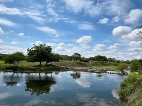 Terreno en Venta en Las Bajadas, USD 27.000