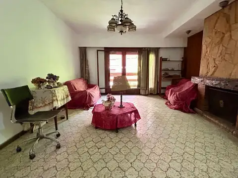 Avenida Presidente Perón 400