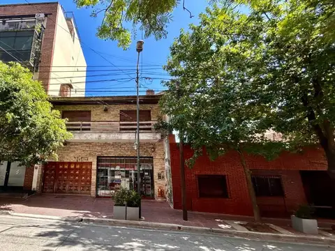 Casa en venta con local comercial en San Fernando