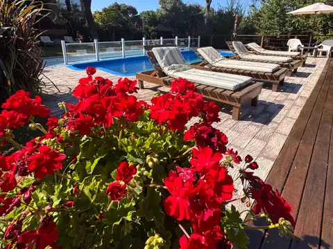 Complejo Turístico 8 Departamentos - Mar de Las Pampas - Renta Todo El Año!
