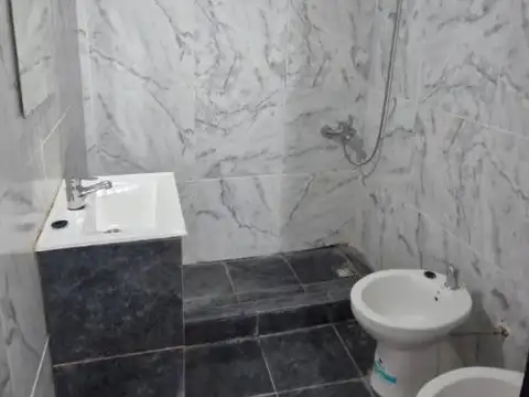 Depto Tipo Casa 3 ambientes con 2 baños