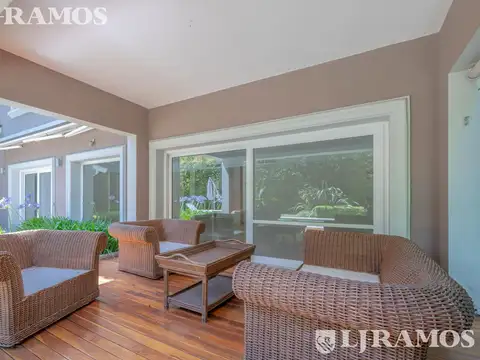 Casa en Alquiler de 5 dormitorios