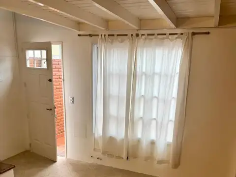 Depto Tipo Casa 2 ambientes con 1 baño