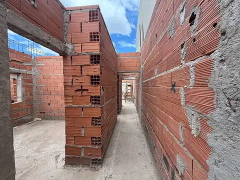 VENTA CASA 3 DORMITORIOS A TERMINAR