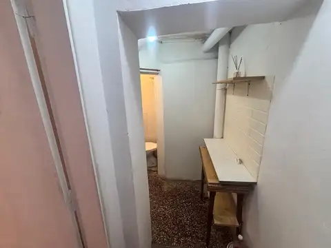 RESERVADOI! 1 Locales IDEAL p/EMPRENDER, en zona de escuelas y cerca avenidas