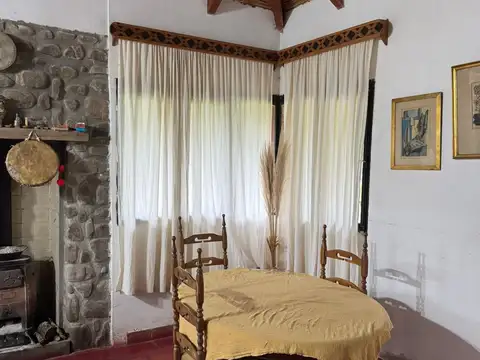 Casa 2 ambientes con 1 baño