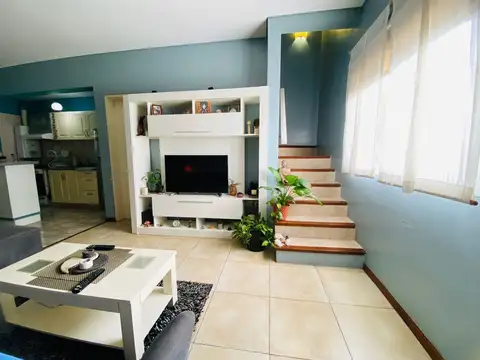 Depto Tipo Casa 3 ambientes con 1 baño