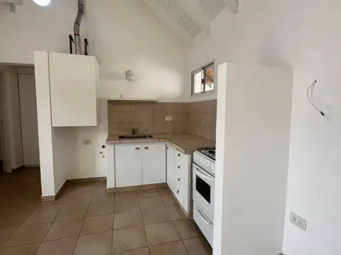 Depto Tipo Casa Monoambiente con 1 baño