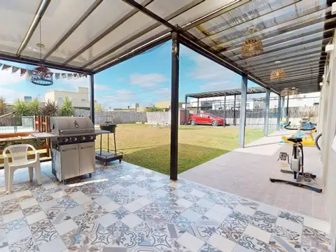 Casa 4 ambientes con 1 baño