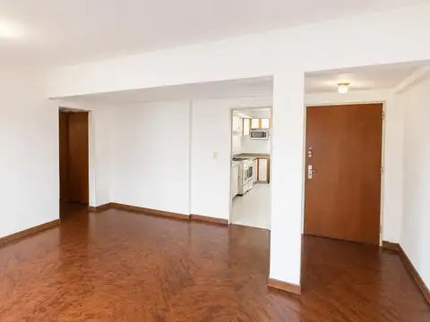 2 ambientes con balcón