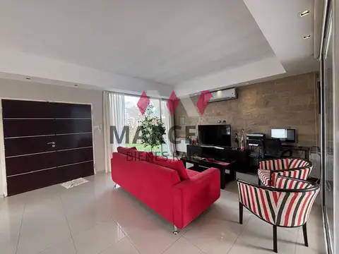 ALQUILER CASA GERENCIAL AMOBLADO EN BARRIO ELEMENTOS PLOTTIER