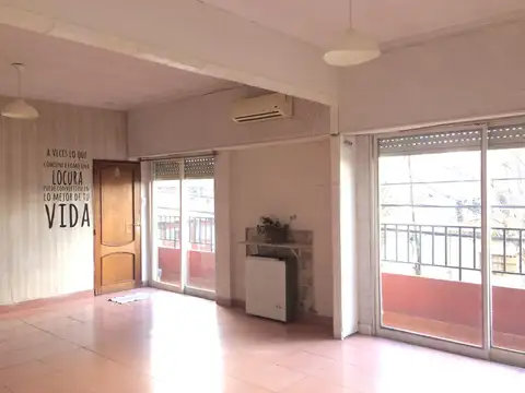 Chacabuco  al 900