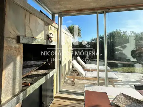 Casa 5 ambientes con 4 baños