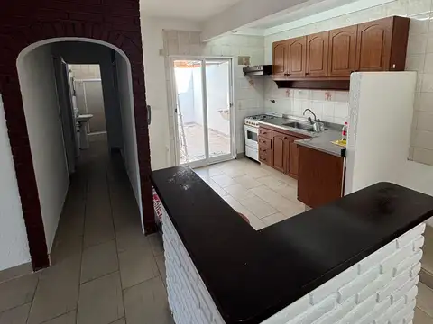 Depto Tipo Casa en Alquiler de 2 dormitorios
