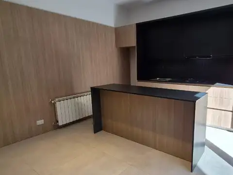 Casa 6 ambientes con 1 baño