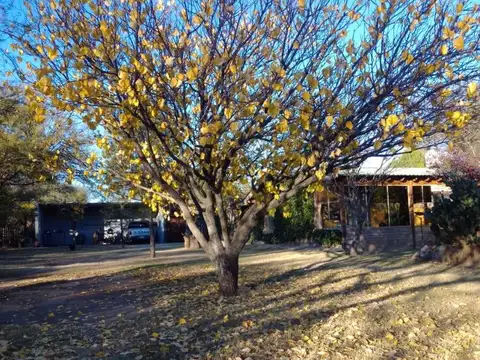 Casa en Venta con 3 cocheras