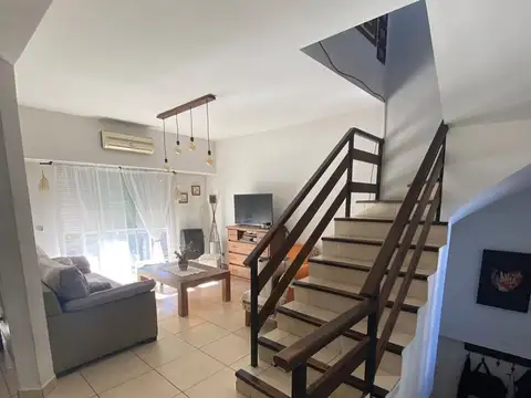Casa en Venta en Munro-Este, USD 165.000
