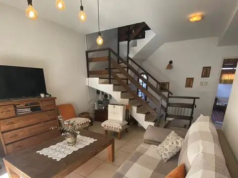 Casa 3 ambientes con 2 baños